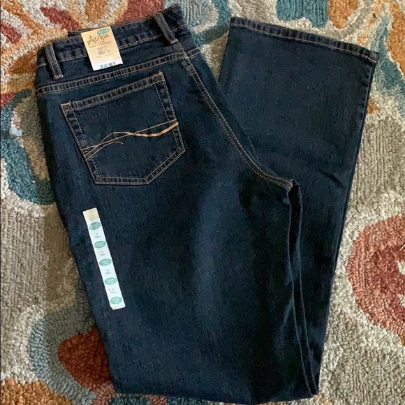 Wrangler Jeans - Picture 2 of 7